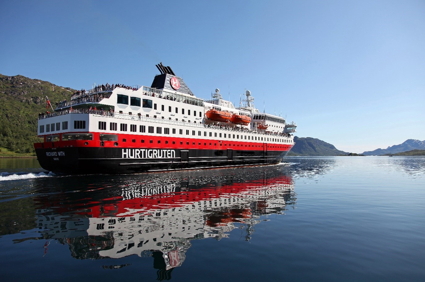 HERO_Kongsberg Maritime_Hurtigruten Norge.jpg