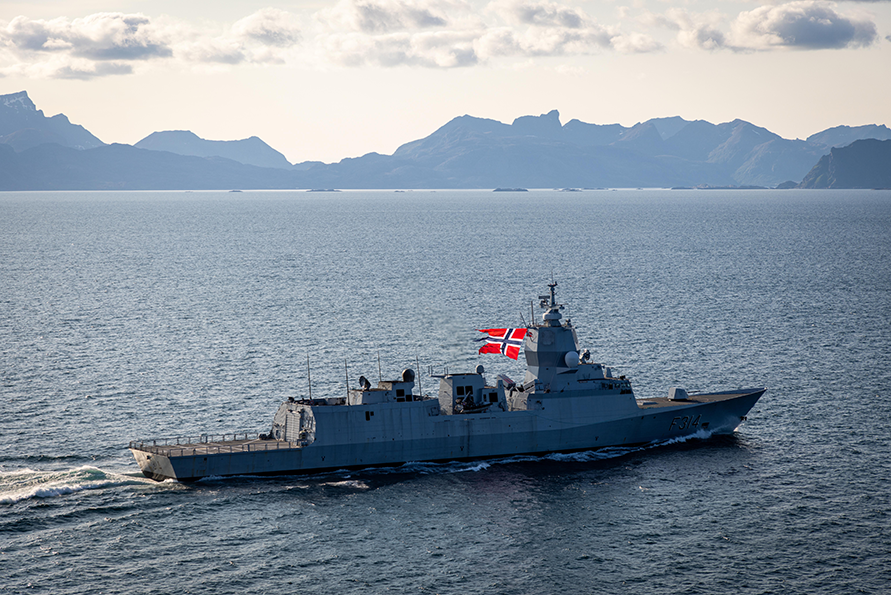 One of the Norwegian Navy's frigates out sailing.