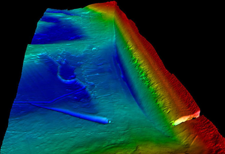 3D plot of the bathymetry of part of the west dam wall at Draycote Water. Colour scaling is from the surface down to 17.5m.
