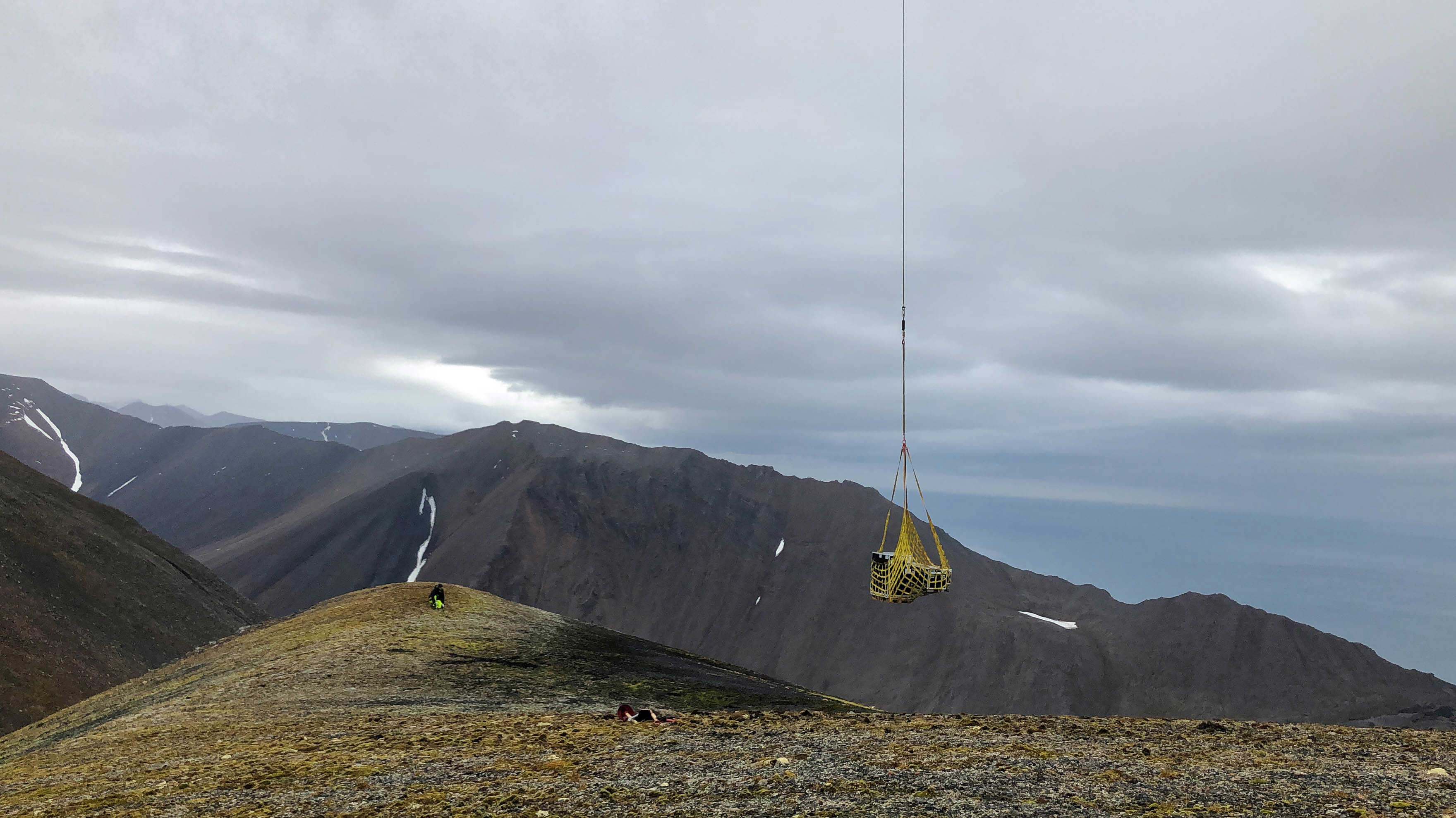 New AIS Base stations increase maritime monitoring on Svalbard