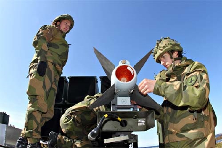 NASAMS soldiers firing
