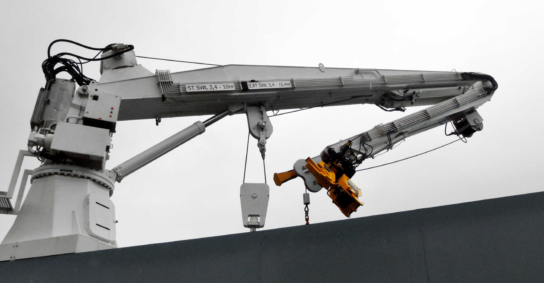 Anchor handling cranes Kongsberg Maritime