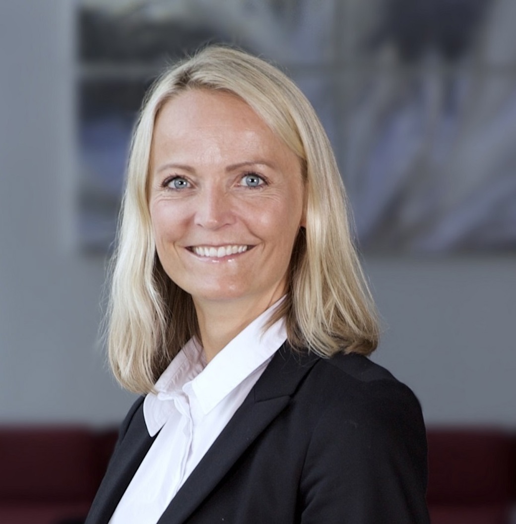 METTE TOFT BJØRGEN PORTRAIT 2