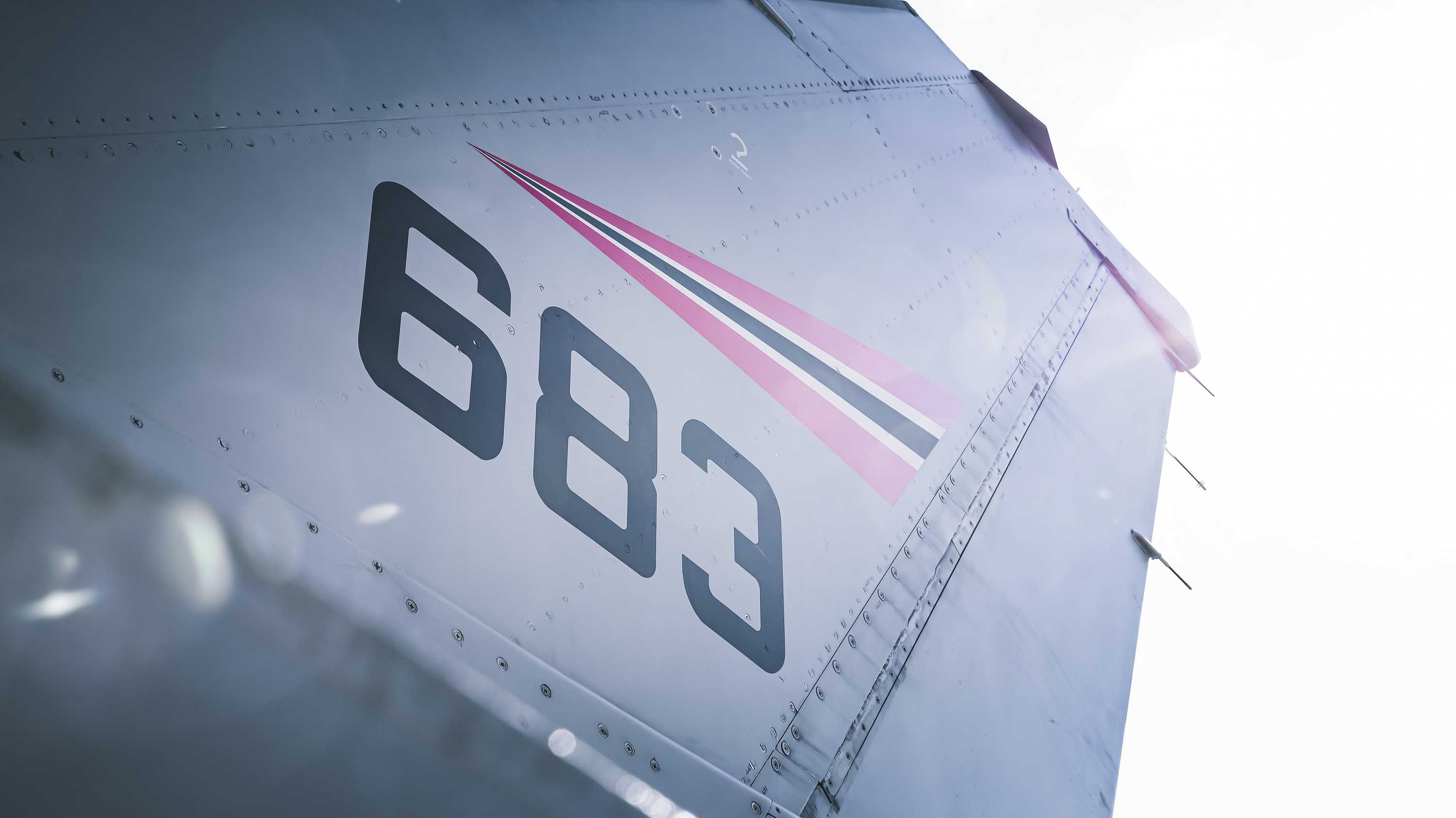 F-16 tail with number 683