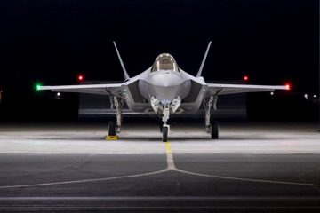 Norwegian F-35 fighter jet in hangar. Credit: Chris Hanoch / Lockheed Martin / Forsvaret