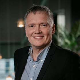 Portrait photo of Helge Andre Sundt.