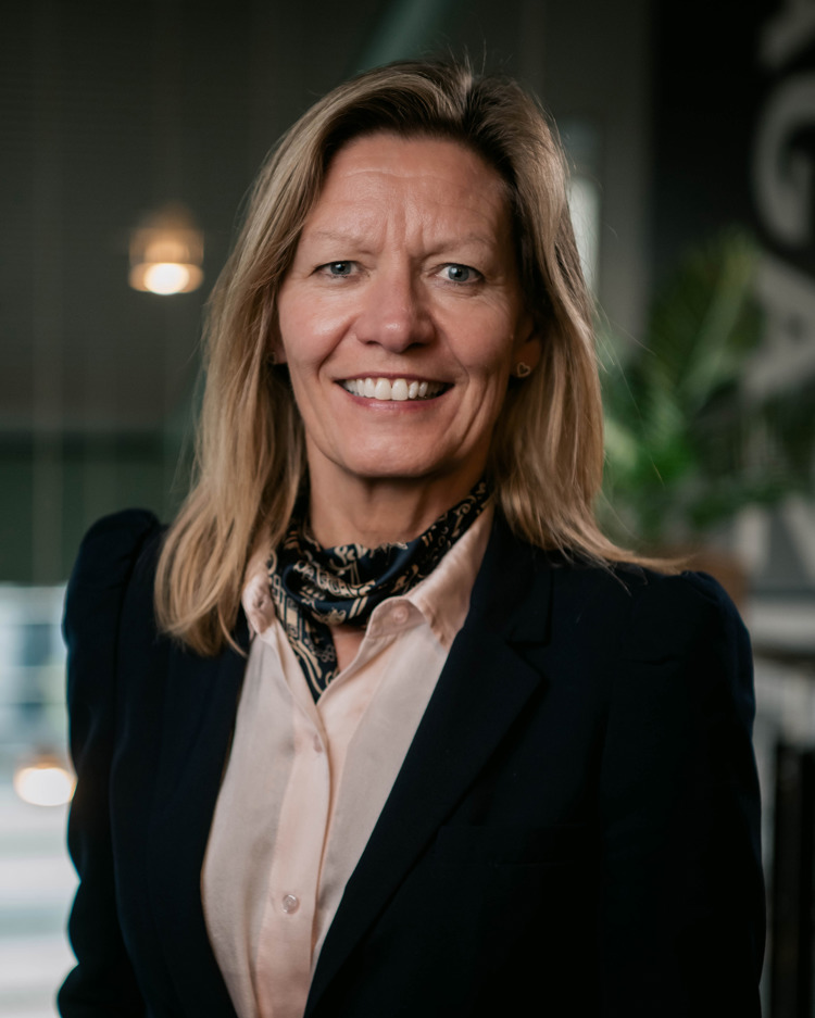 Portrait photo of Wenche Olsen Heggem.