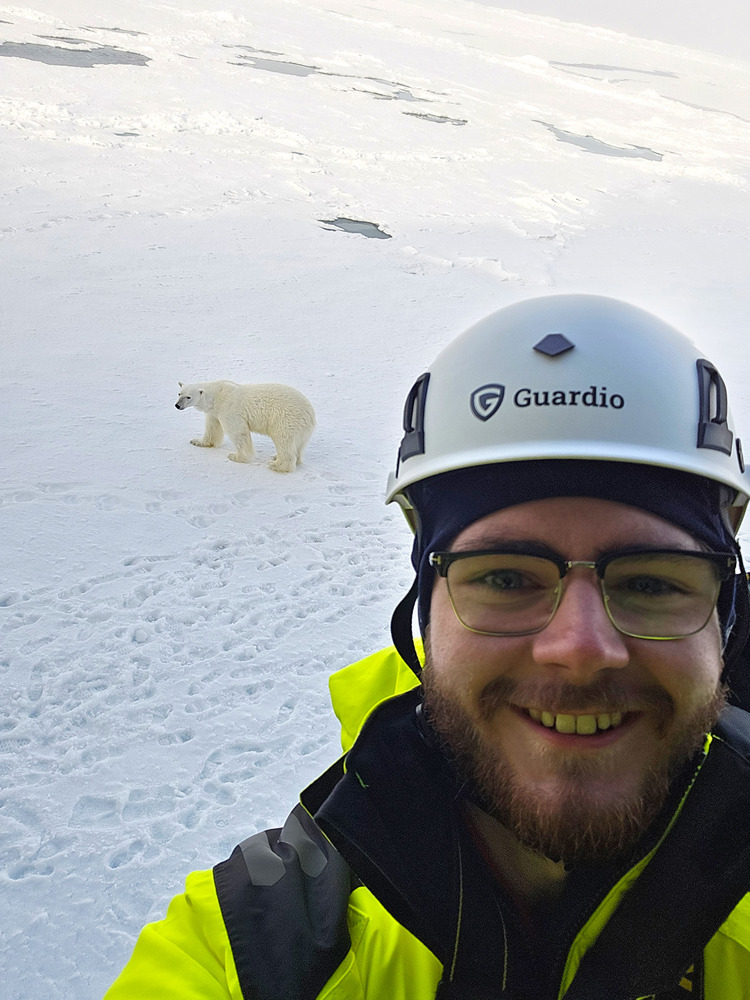 Selfie with bear and Christoffer Aaseth